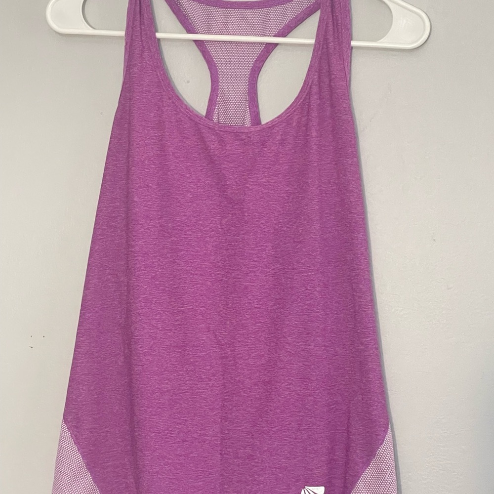 used sleeveless shirt for sports size M